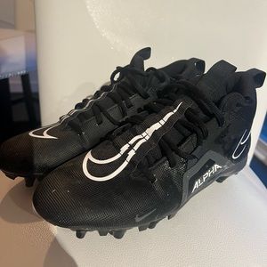 Nike Football Cleats Men’s Size 9